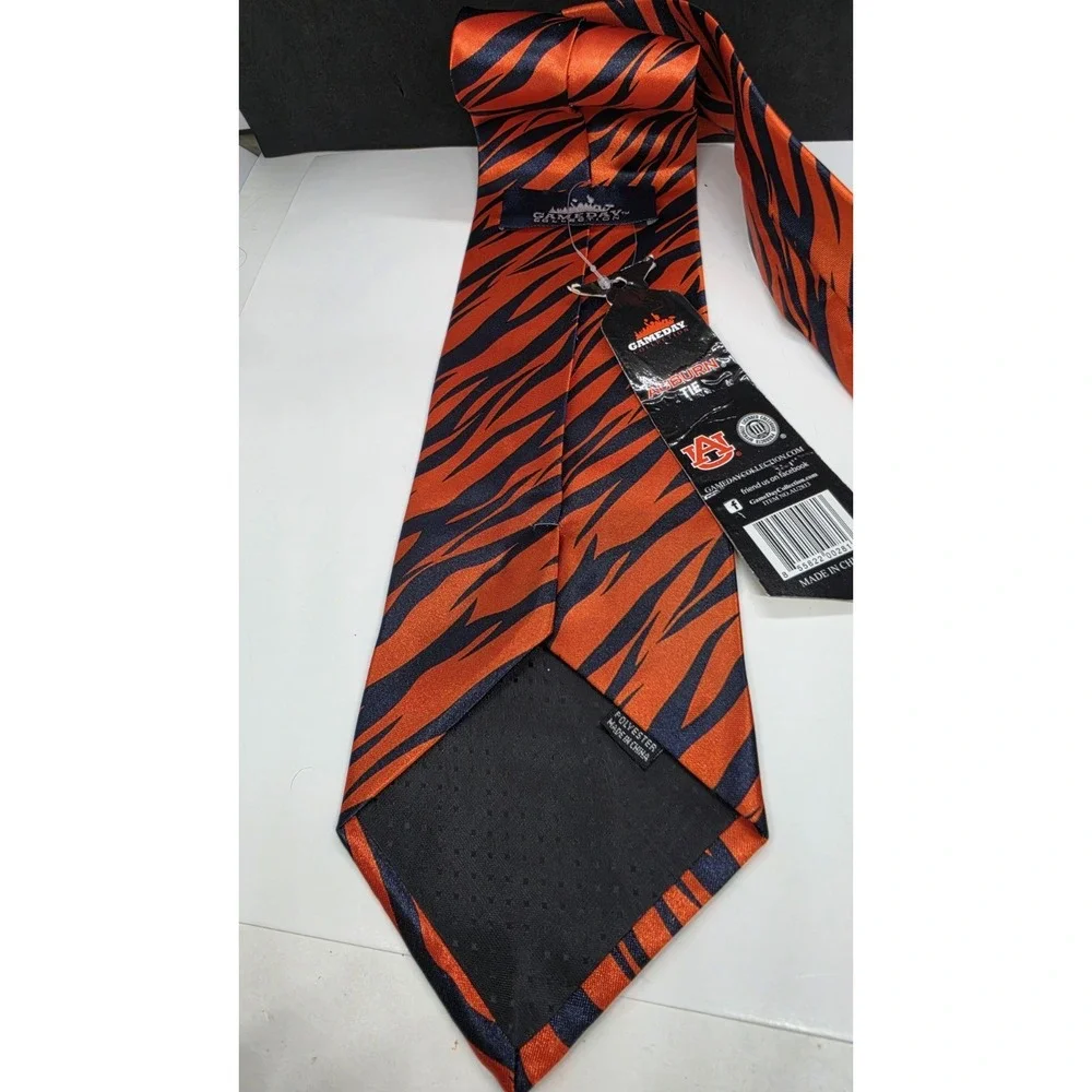 Official Auburn Tigers Gameday Collection Necktie Mens Navy Orange Stripe Tie